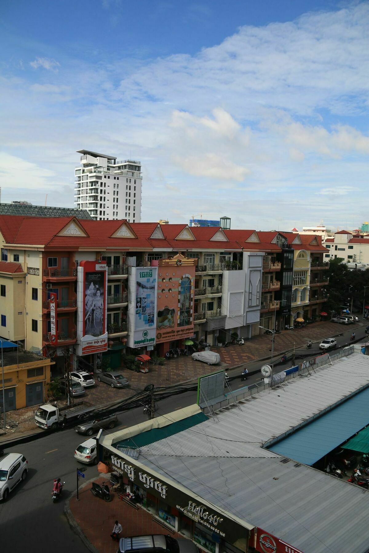 De Hotel Phnom Penh Exterior photo